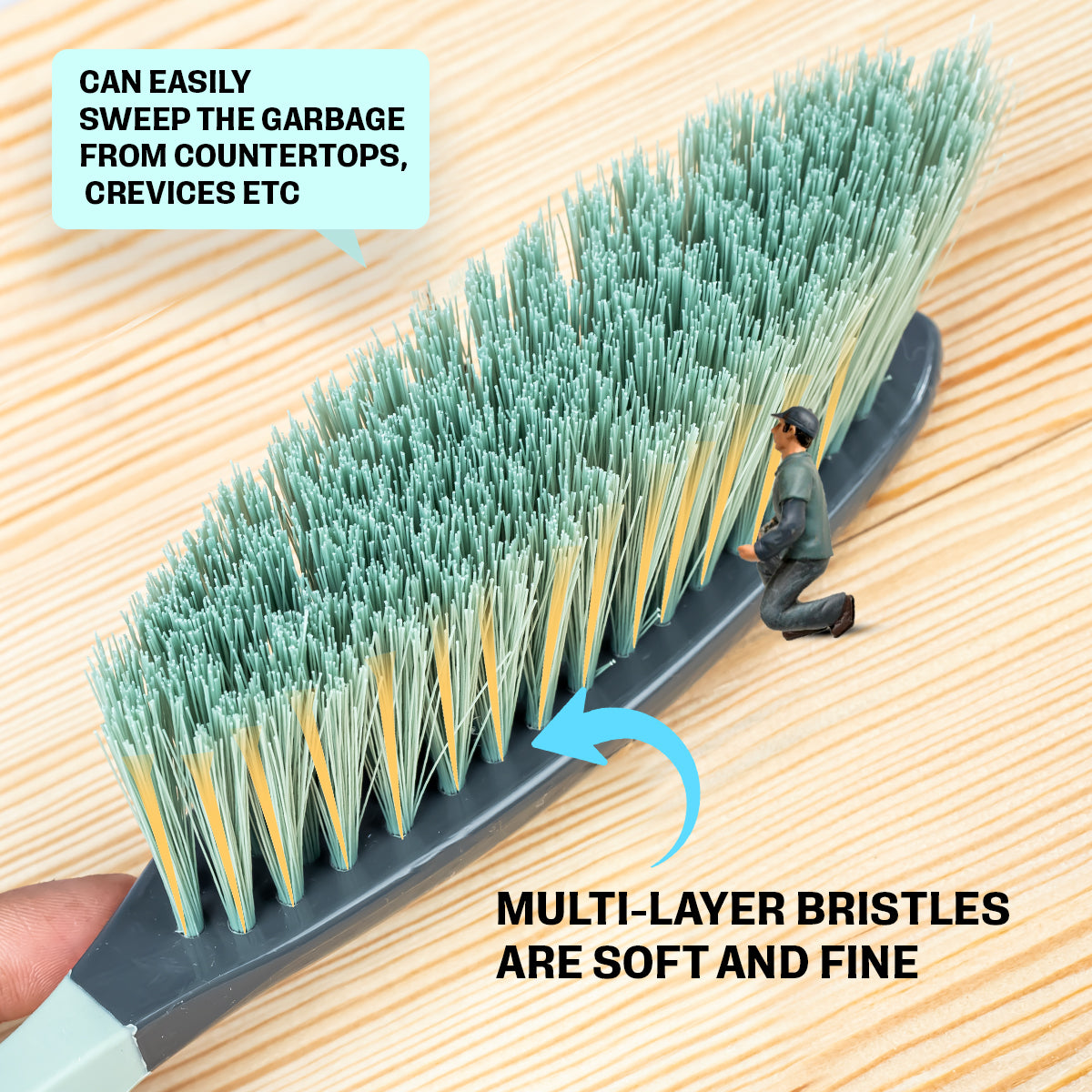 DUSTPAN WITH BRUSH